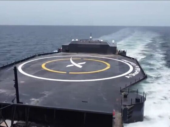 Elon Musk presenta la nueva nave dron de Spacex