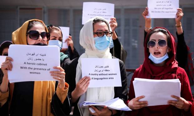 Las fuerzas talibanes cerraron protestas en Afganistán  