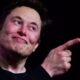 Elon Musk se burla de publicación de Jeff Bezos en Twitter