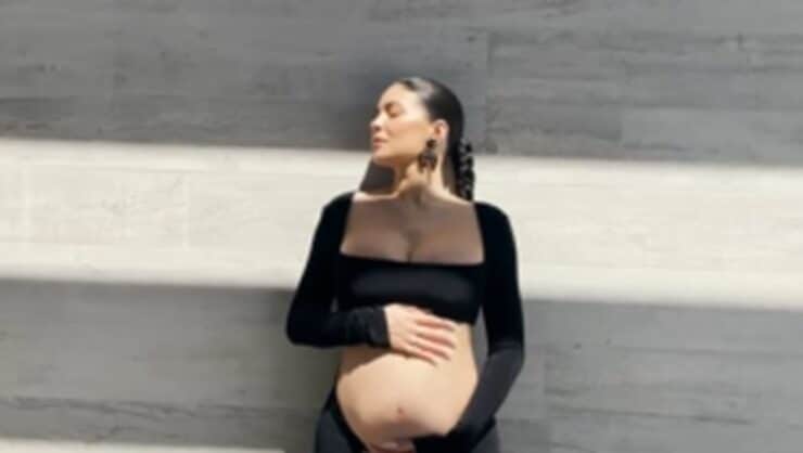 Kylie Jenner da a luz a su segundo hijo