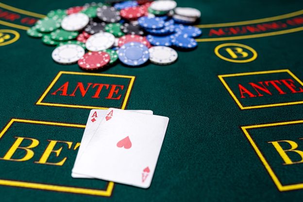 The Pros and Cons of Living as a Professional Gambler