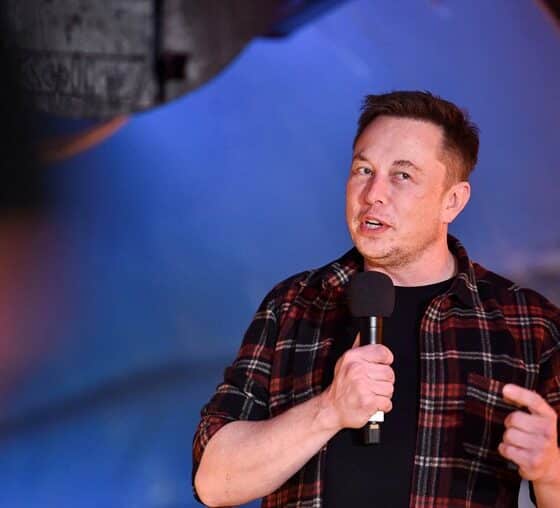 Elon Musk quiere un chip cerebral
