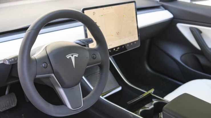 5 tecnologías que solo los autos Tesla tienen