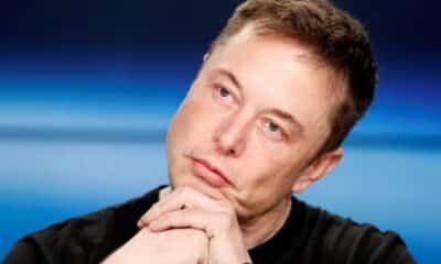 Elon Musk quiere crear rival de ChatGPT