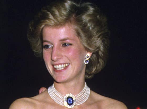 Se subasta vestido de la princesa Diana