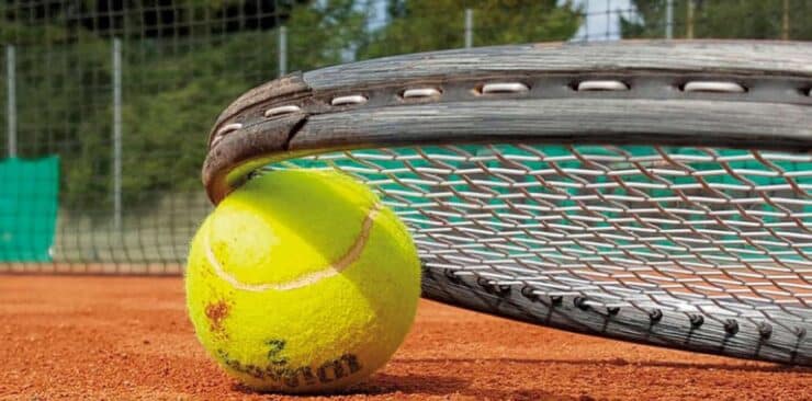 Apuestas de tenis en directo: ventajas e inconvenientes de las apuestas inteligentes