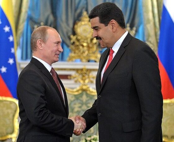 Vladimir Putin y Nicolas Maduro en Tiempos Aciagos