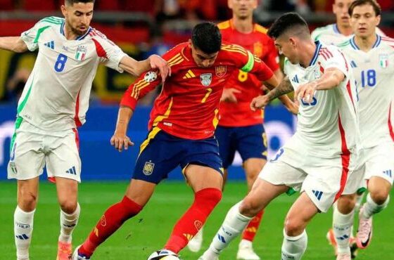 España avanza a Octavos con un Golazo ante Italia