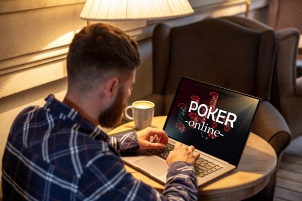 ¿Por qué conviene jugar al póker online en mesas anónimas?